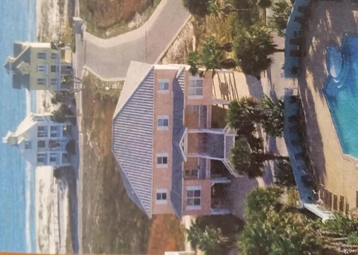 C'est La Vie Holiday home *